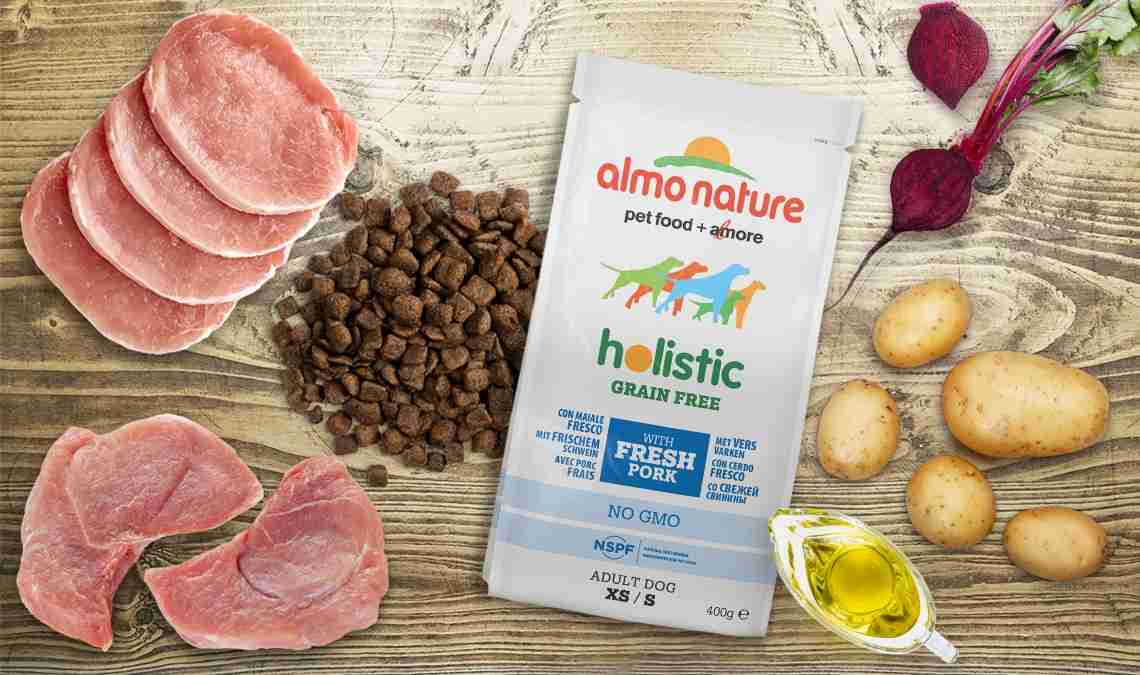 Pork meat and the new dry dog food from Almo Nature